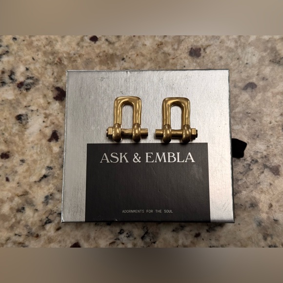 ASK & EMBLA GOLD EAR WEIGHTS FOR 
GAUGED EARS - Picture 3 of 3